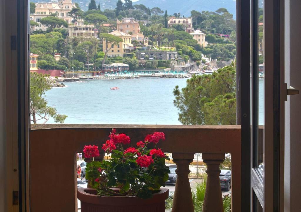 Caprera Flexyrent No Air Conditioning - Seafront Santa Margherita Ligure Buitenkant foto